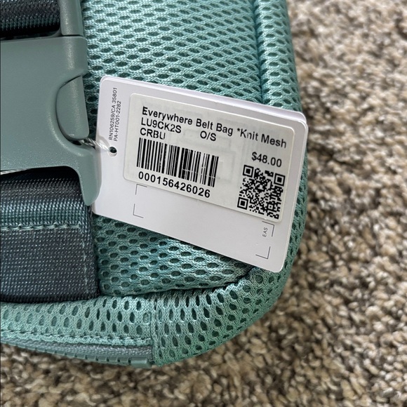 Lululemon Everywhere Belt Bag *Knit Mesh NWT - Picture 3 of 4